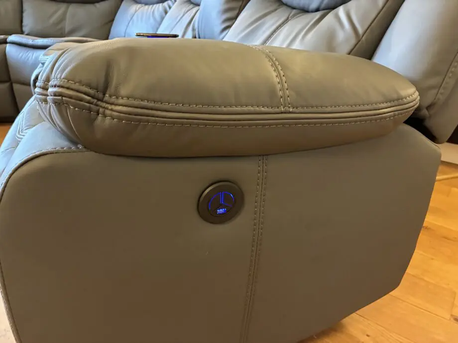 Sofashop Electric reclining leather corner sofa with chargers & cup holders