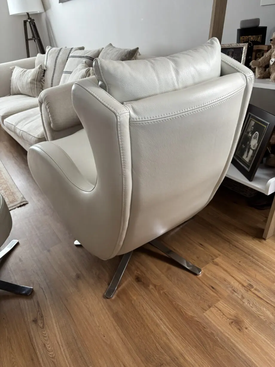 Fama lenny luxury Spanish leather chair & foot stool