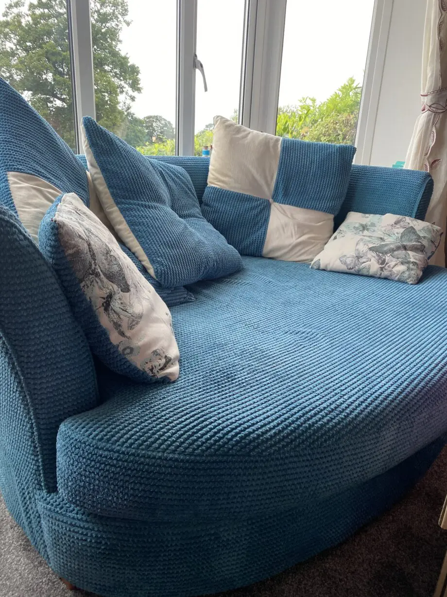 Snuggle sofa