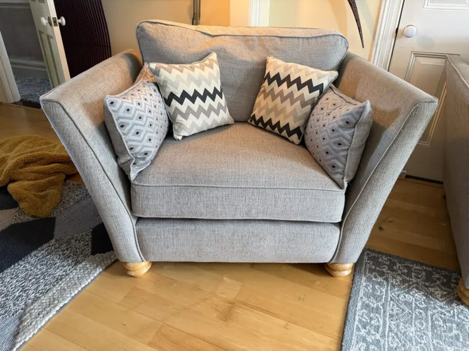 Large sofa and armchair set - Oak Furniture Land