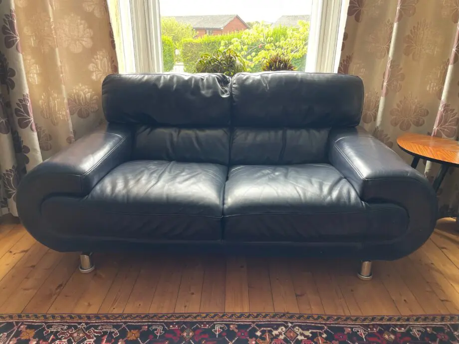 Designer Italian Leather three piece sofa suite