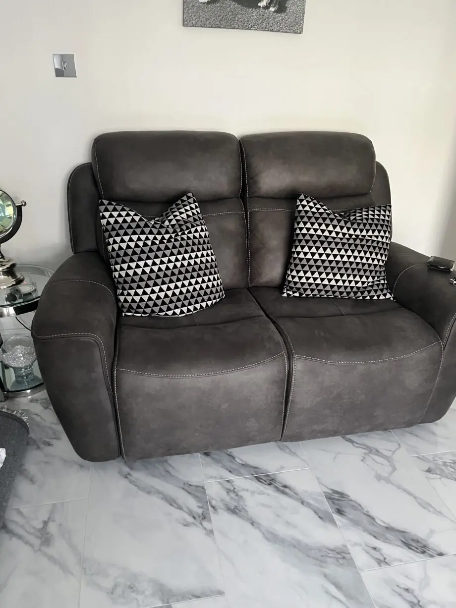 2 and 3 seater recliner sofas