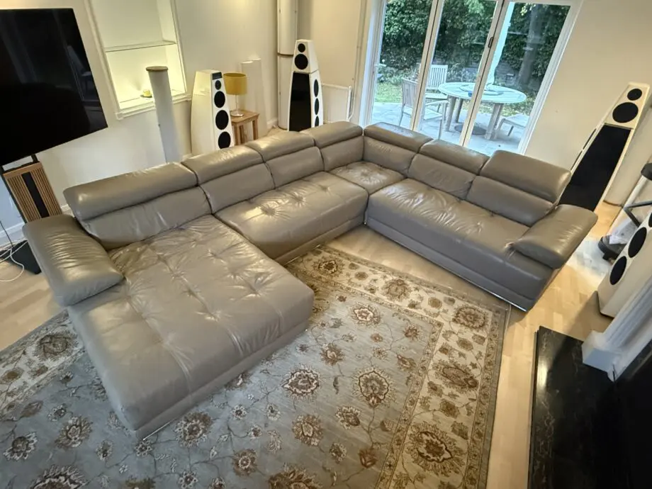 ‘Italia Living’ Leather modular U-shape 5-seater corner sofa with Chaise Longue