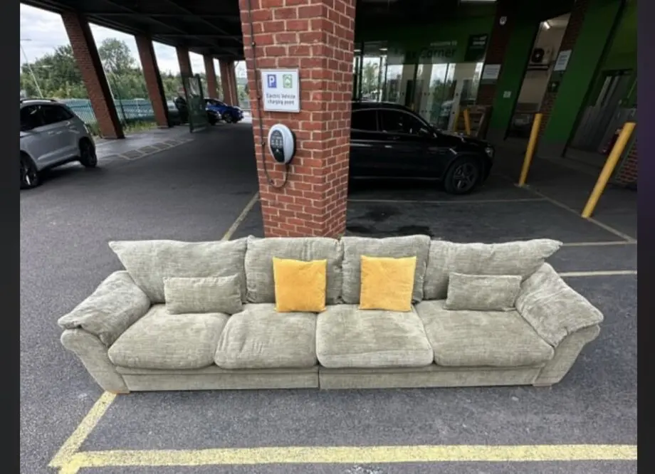 4 seater comfy sofa