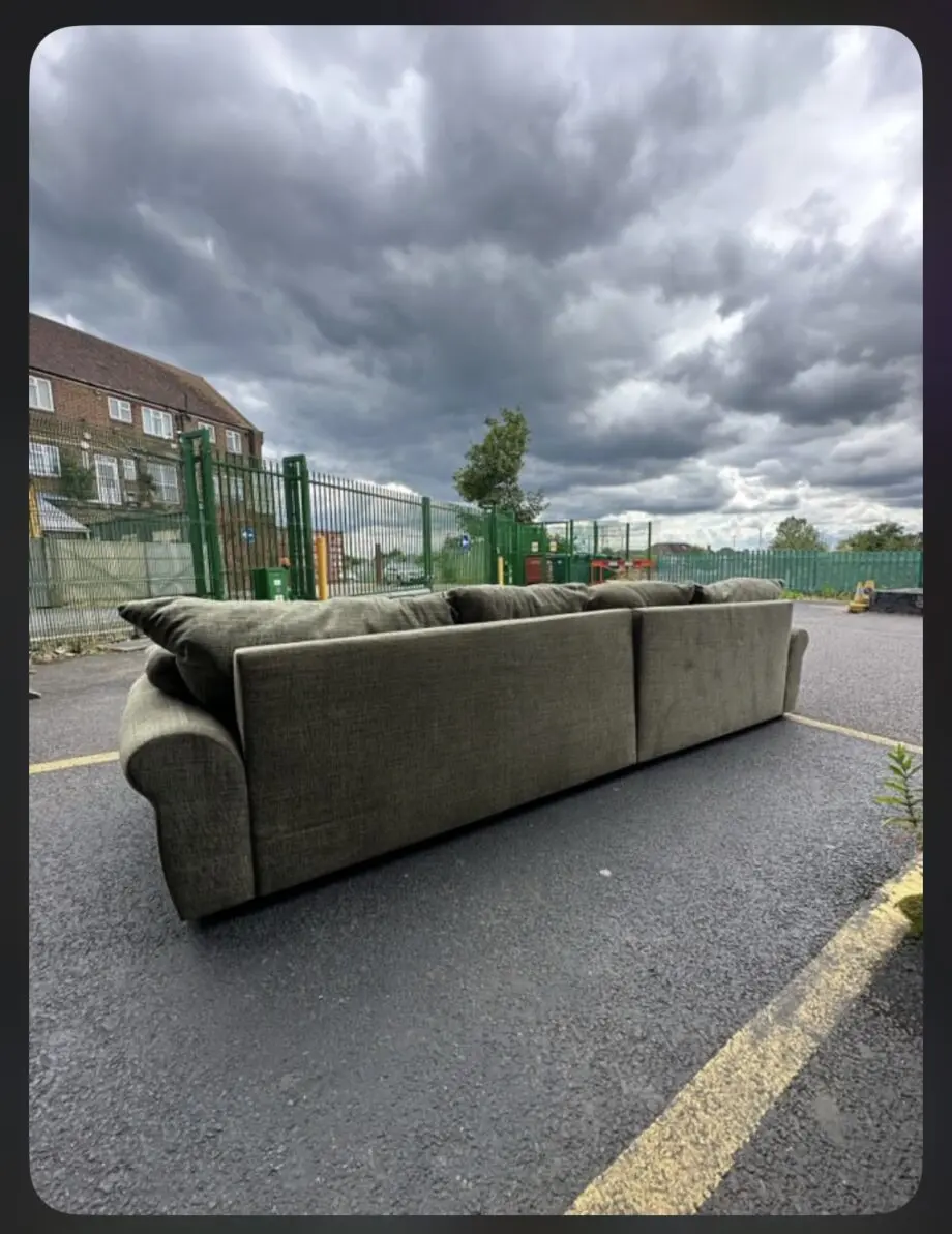 4 seater comfy sofa