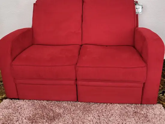 Stunning Red 2-seater recliner sofa by DeCoro