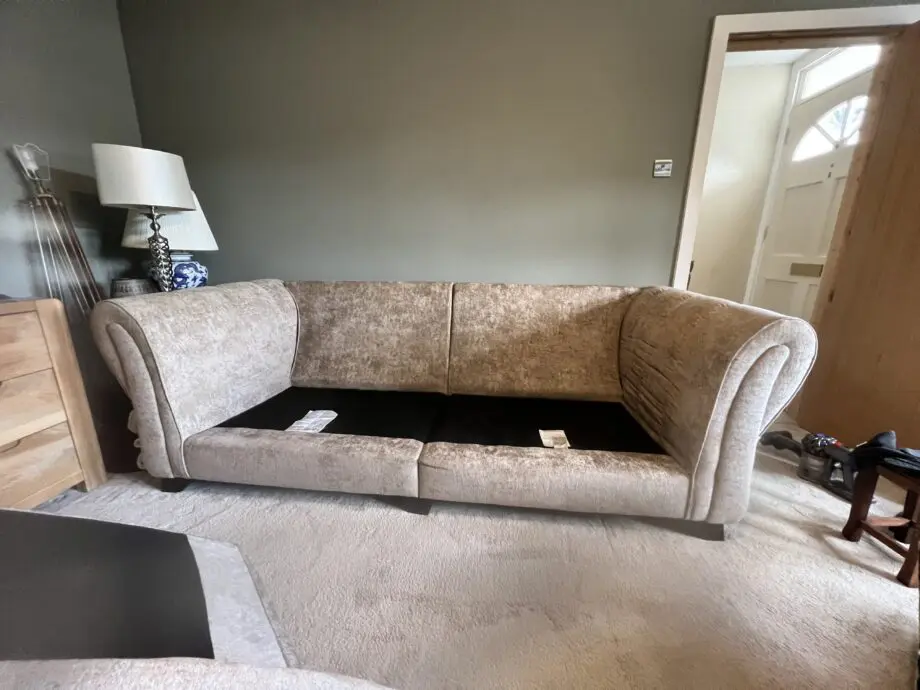 Elegant super comfortable good as new