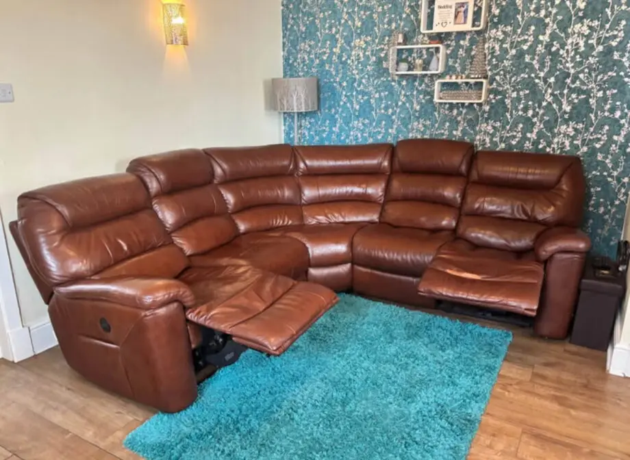 LaZyBoy genuine leather corner sofa with electric recliners
