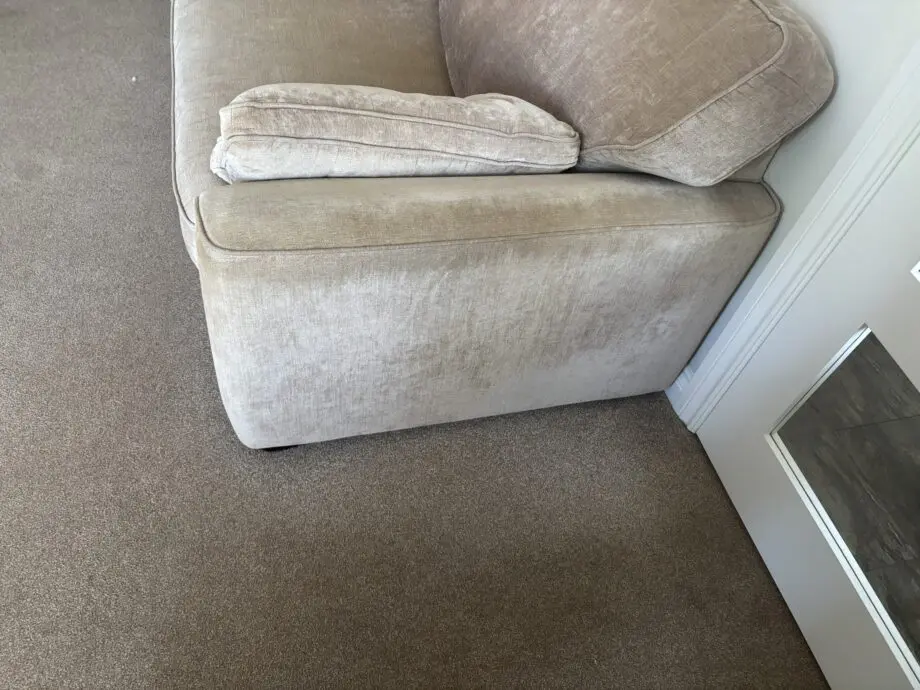 SCS 4 seater sofa (rarely sat on) / Love seat inc foot stool / storage foot stool