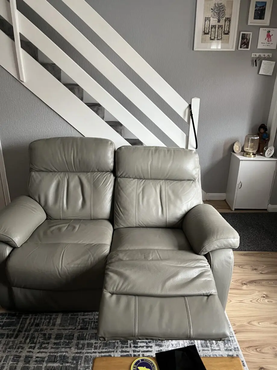 Dfs grey leather 2seater recliners