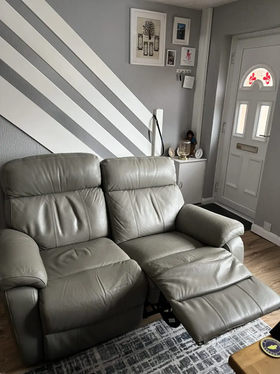 Dfs grey leather 2seater recliners