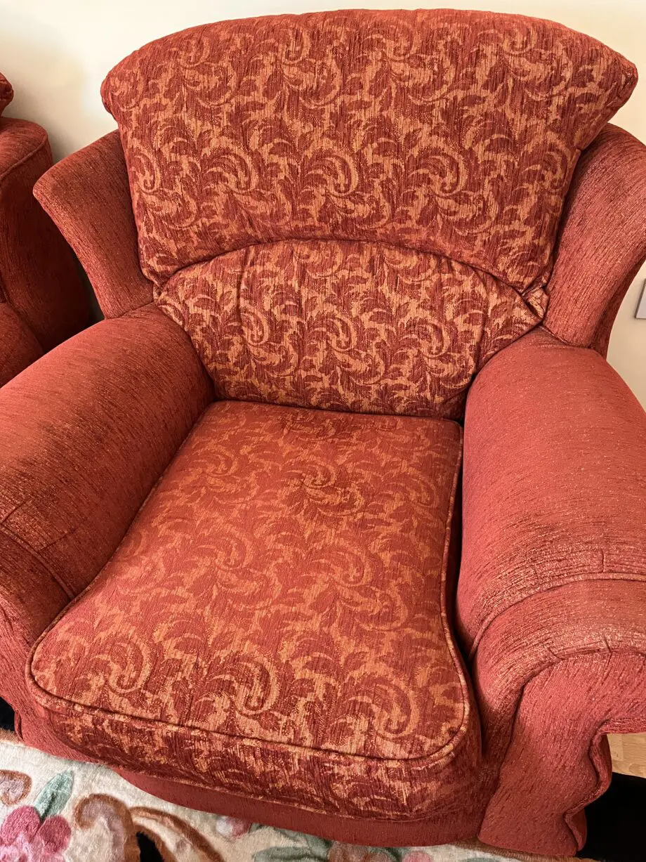 Stylish Living Room Set – Deep Red Sofa & Chairs, Great Condition