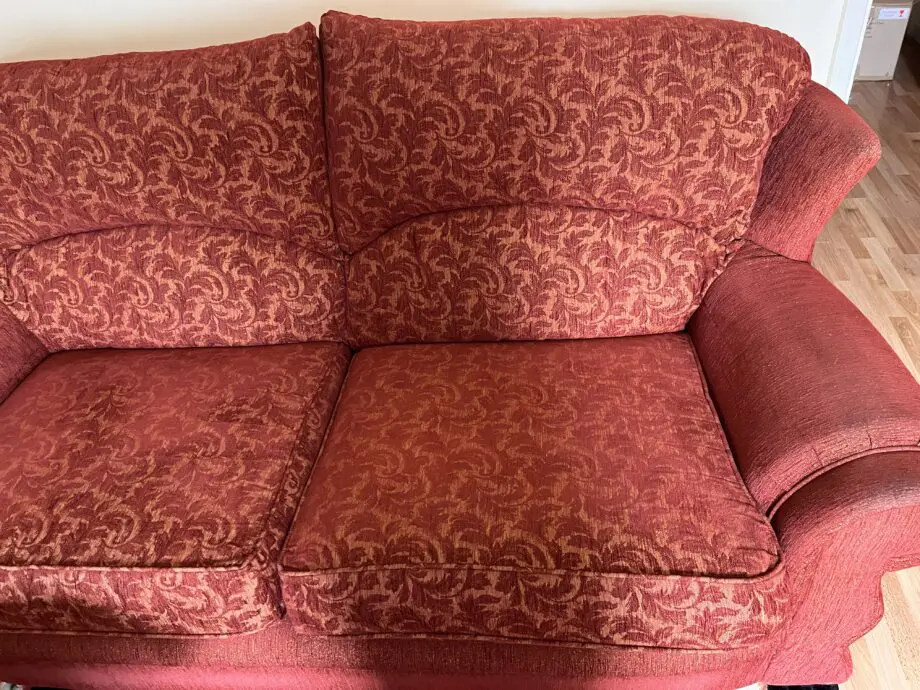 Stylish Living Room Set – Deep Red Sofa & Chairs, Great Condition