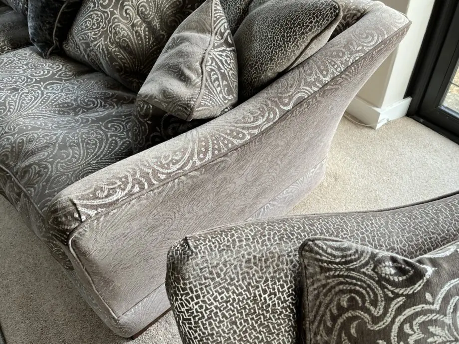 Lee Longlands Devonshire Suite