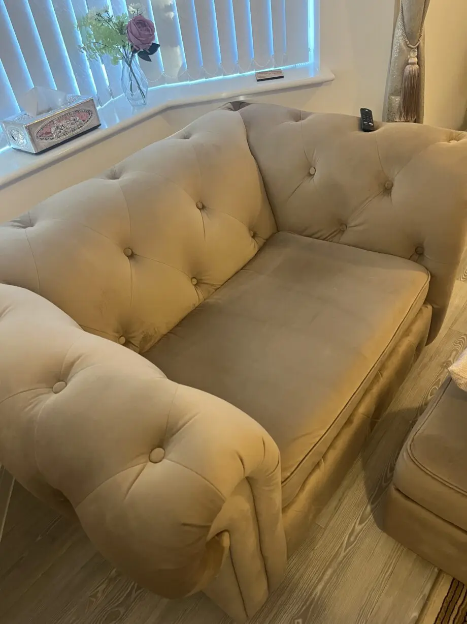 2 seater chesterfield Cuddler sofa