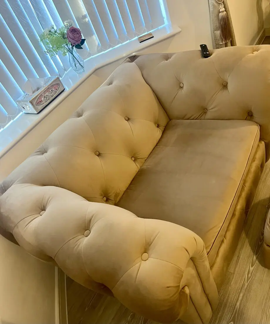2 seater chesterfield Cuddler sofa