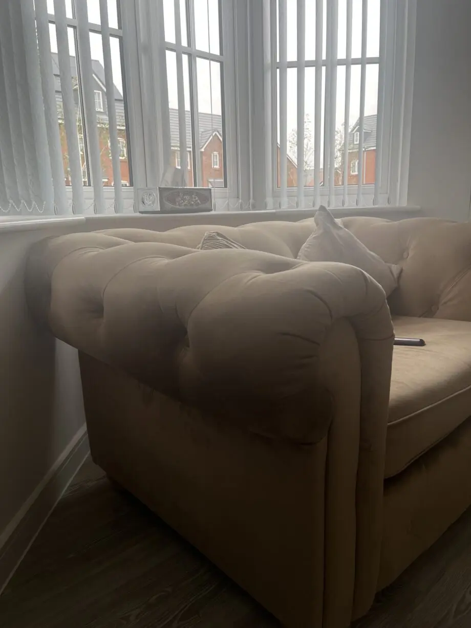 2 seater chesterfield Cuddler sofa