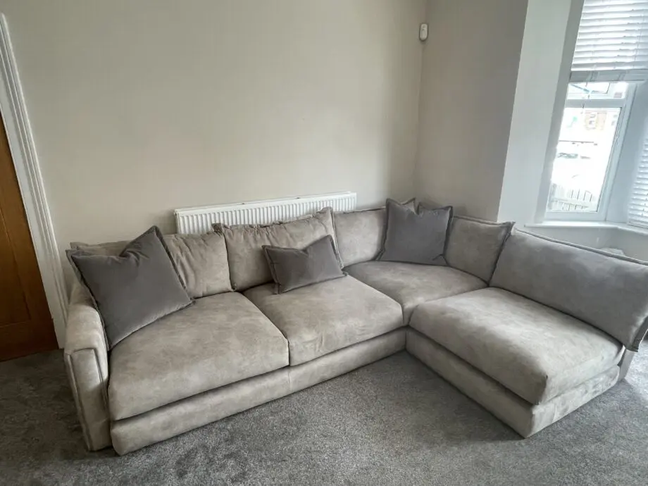 DFS Devine platinum excellent condition