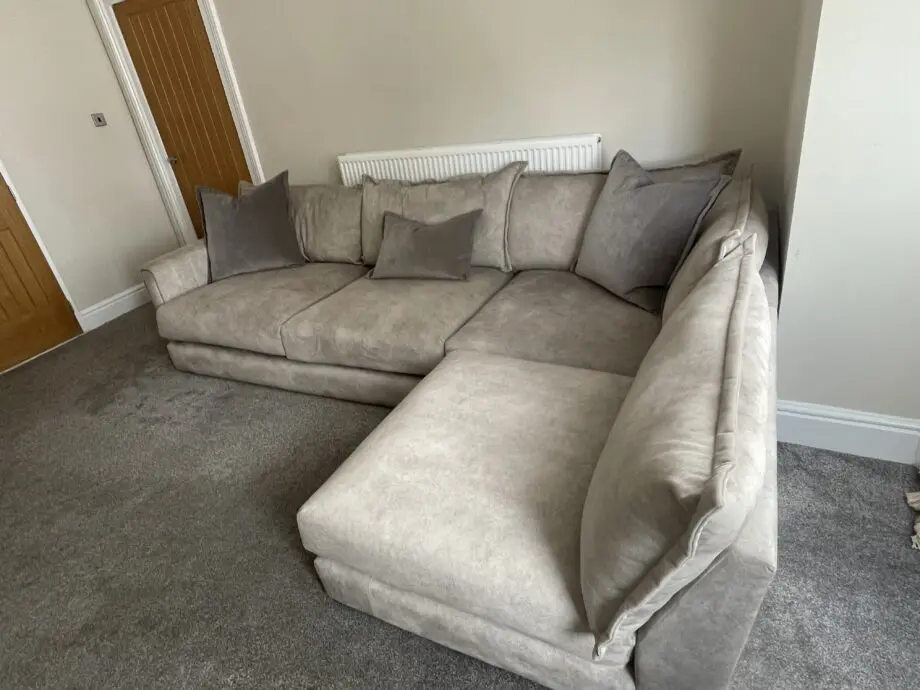 DFS Devine platinum excellent condition
