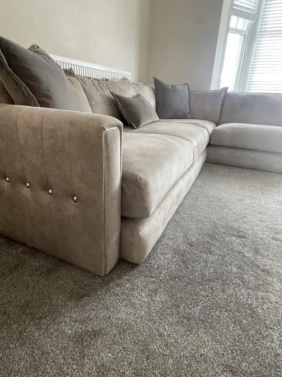 DFS Devine platinum excellent condition