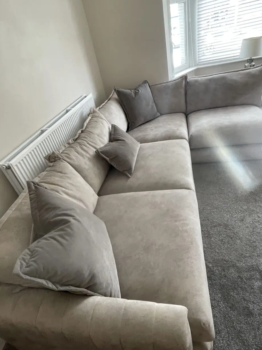 DFS Devine platinum excellent condition