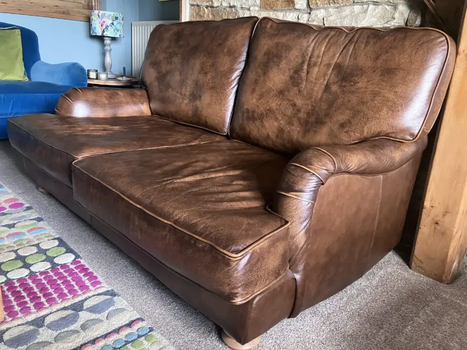 Beautiful Vintage Brown Leather Sofa Cost £1600 11 Months Old