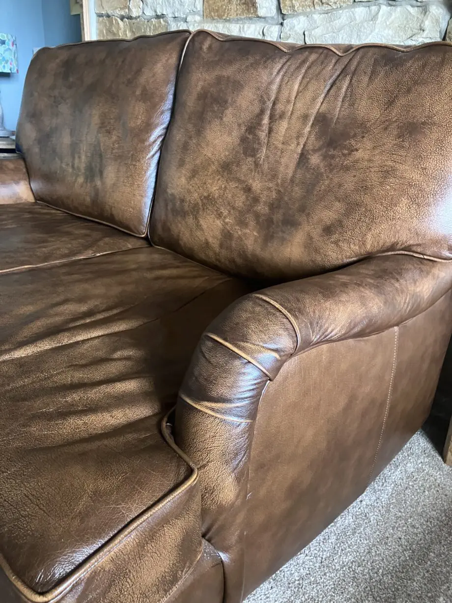 Beautiful Vintage Brown Leather Sofa Cost £1600 11 Months Old