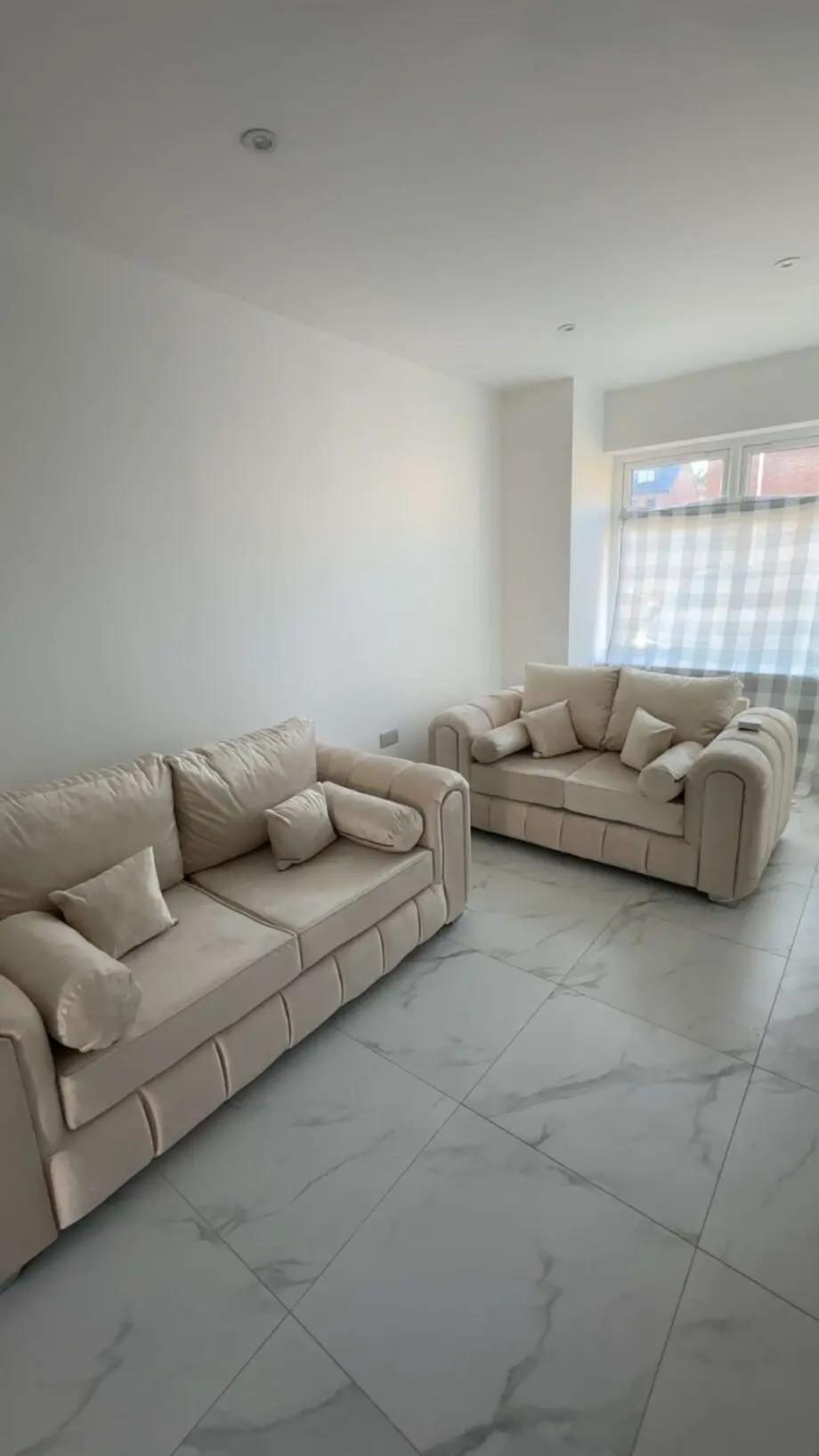 3+2 seater sofa cream