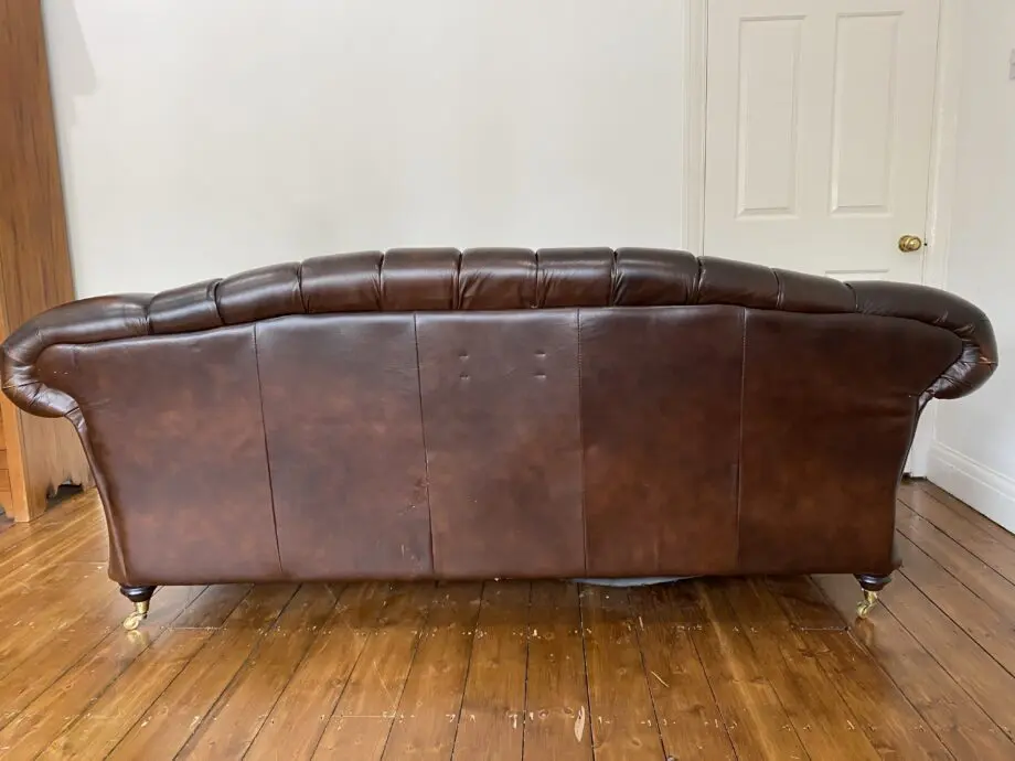 Chesterfield sofa - Thomas Lloyd