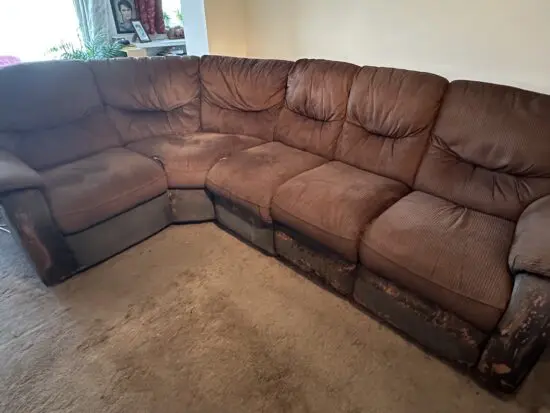 Harveys 5 seat corner sofa including 2 recliner seats