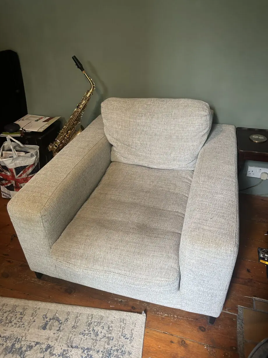 DFS Deep Armchair