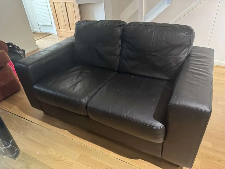 Sitting room sofa and centre table