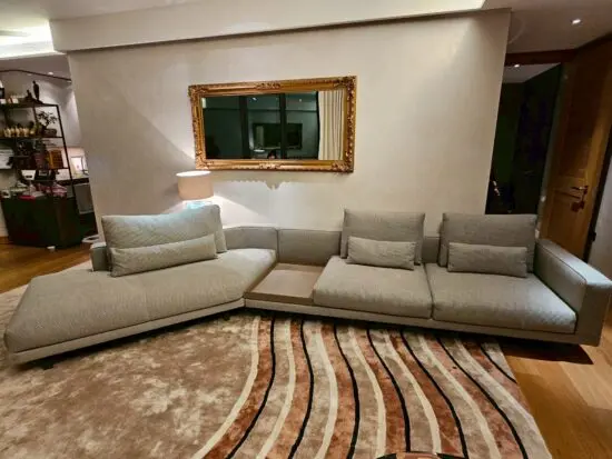 Molteni Octave modular sofa