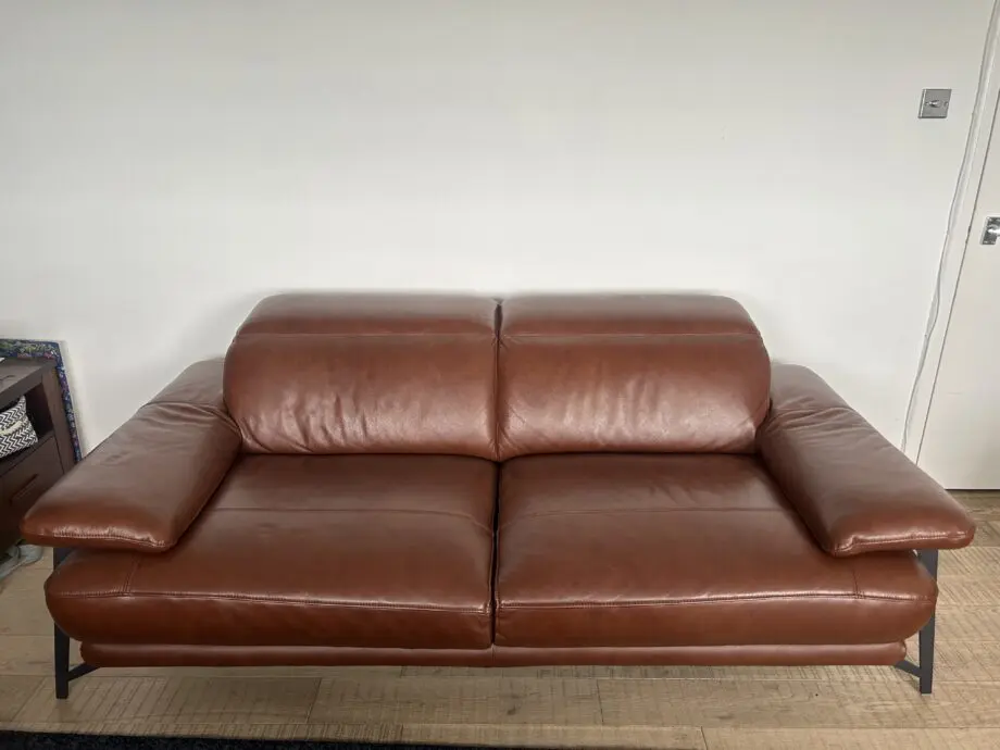 Sofology. Brown. Valente.