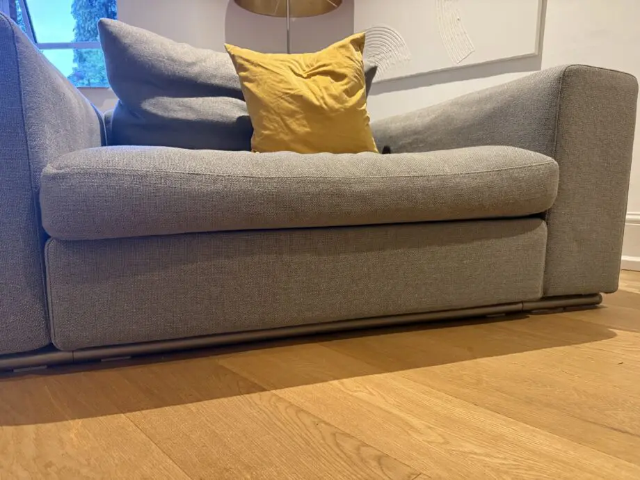 Camerich Casa 4 seater sofa and large chair with arms