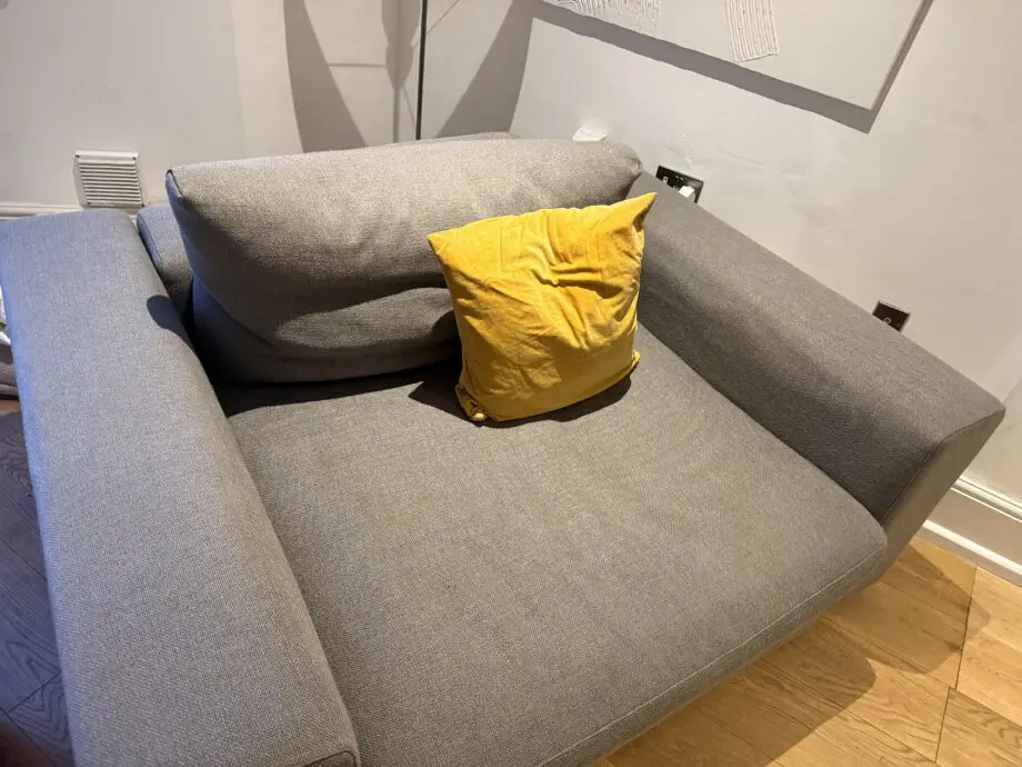 Camerich Casa 4 seater sofa and large chair with arms