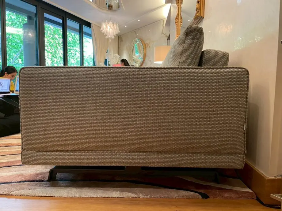 Molteni Octave modular sofa