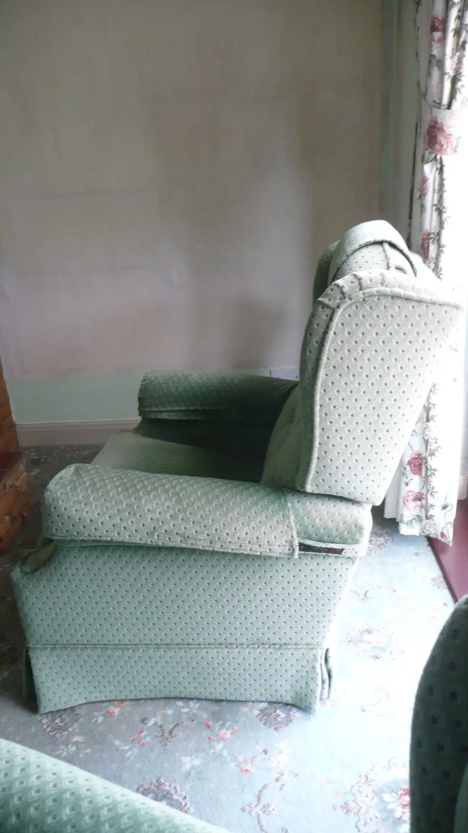 La-Z-Boy Reclining 3-Piece Suite comprising 2-Seater Sofa and 2 Matching Armchairs - Nashua Design in Victoria Green (Sage) Jacquard Velour Fabric