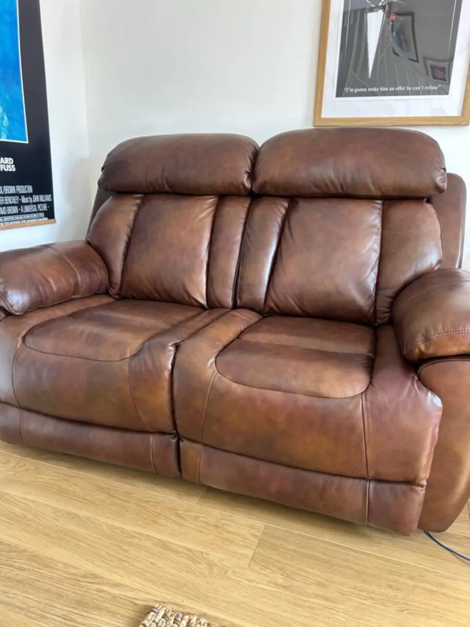DFS Bravado Express, 2 seater + chair (power recliner)