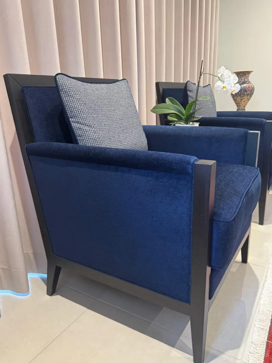 Bradley Accent Chairs in Blue (Velvet)