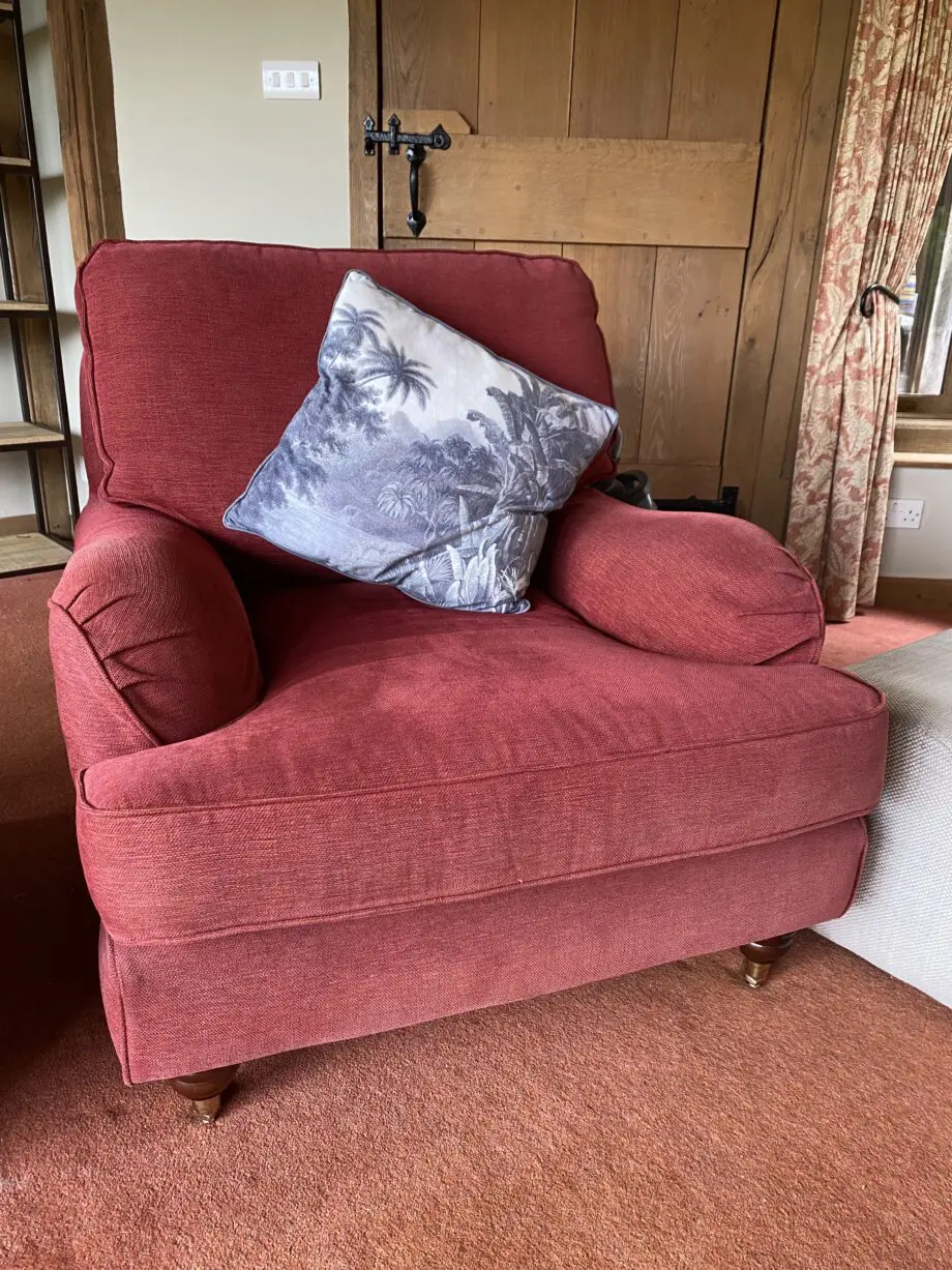 2 armchairs red and grey