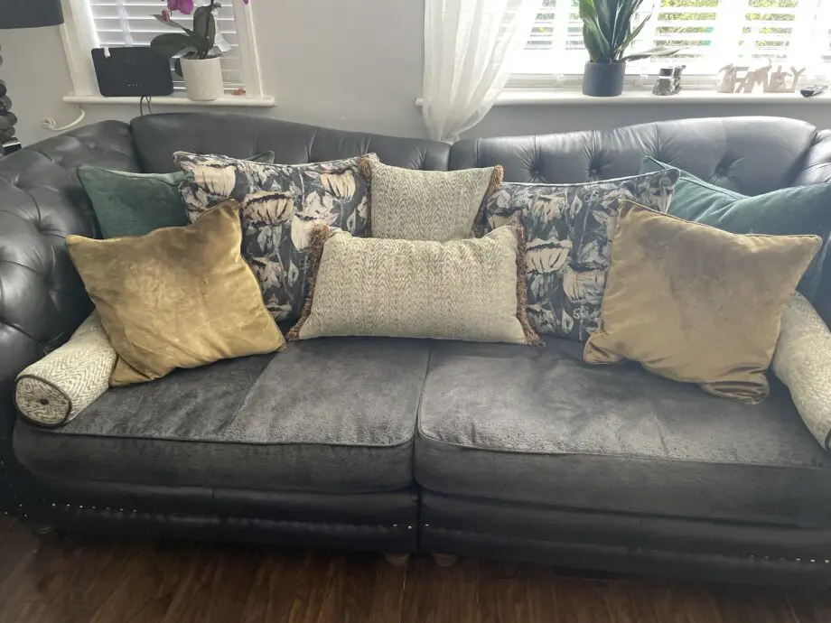 4 seater Persia & love chair from sofology