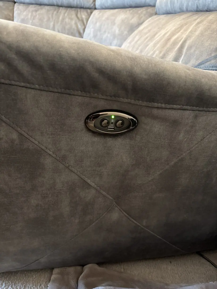 Grey l shaped recliner sofa. Oak furniture land. Only 8 months old! RRP:£2400