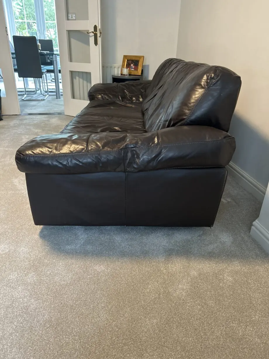 Matching 2 & 3 seater sofas Chocolate Brown Leather