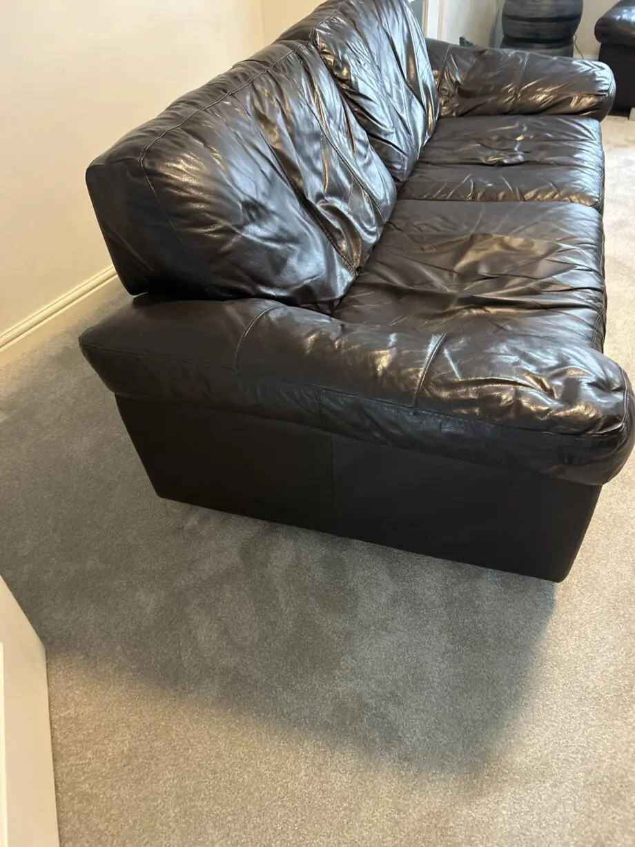 Matching 2 & 3 seater sofas Chocolate Brown Leather