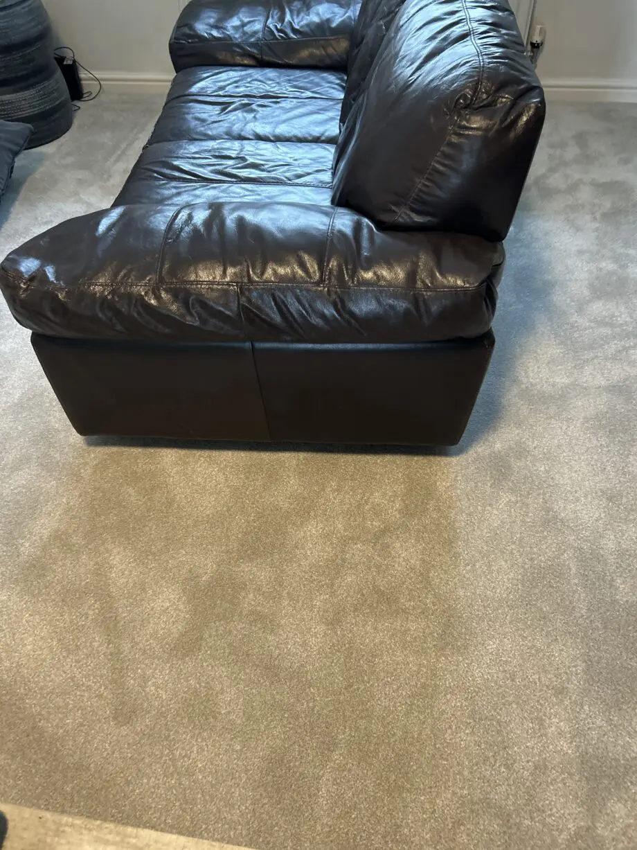 Matching 2 & 3 seater sofas Chocolate Brown Leather