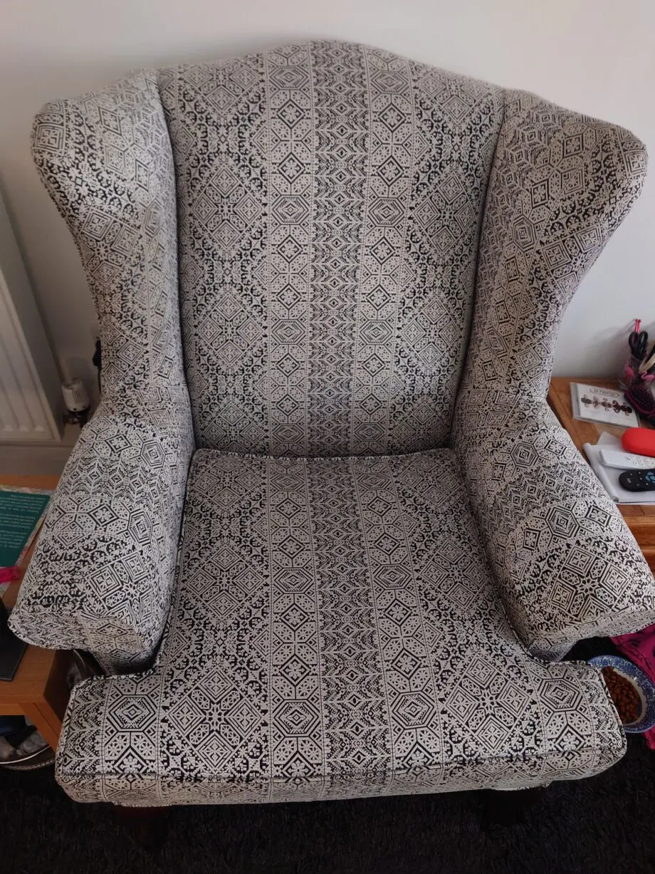 Multiyork light grey & black pattern windback
