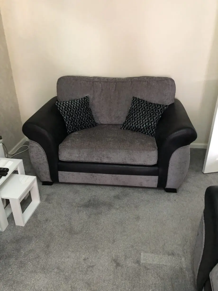 SCS Kadie 3 seater & 2 seater matching sofa's 7 months old