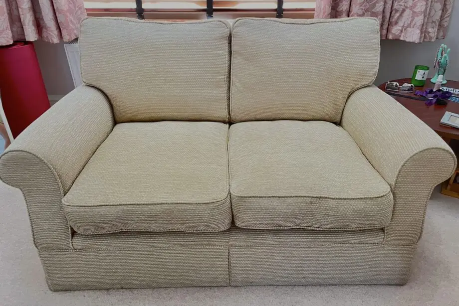 Cosy classic cream M&S sofa set