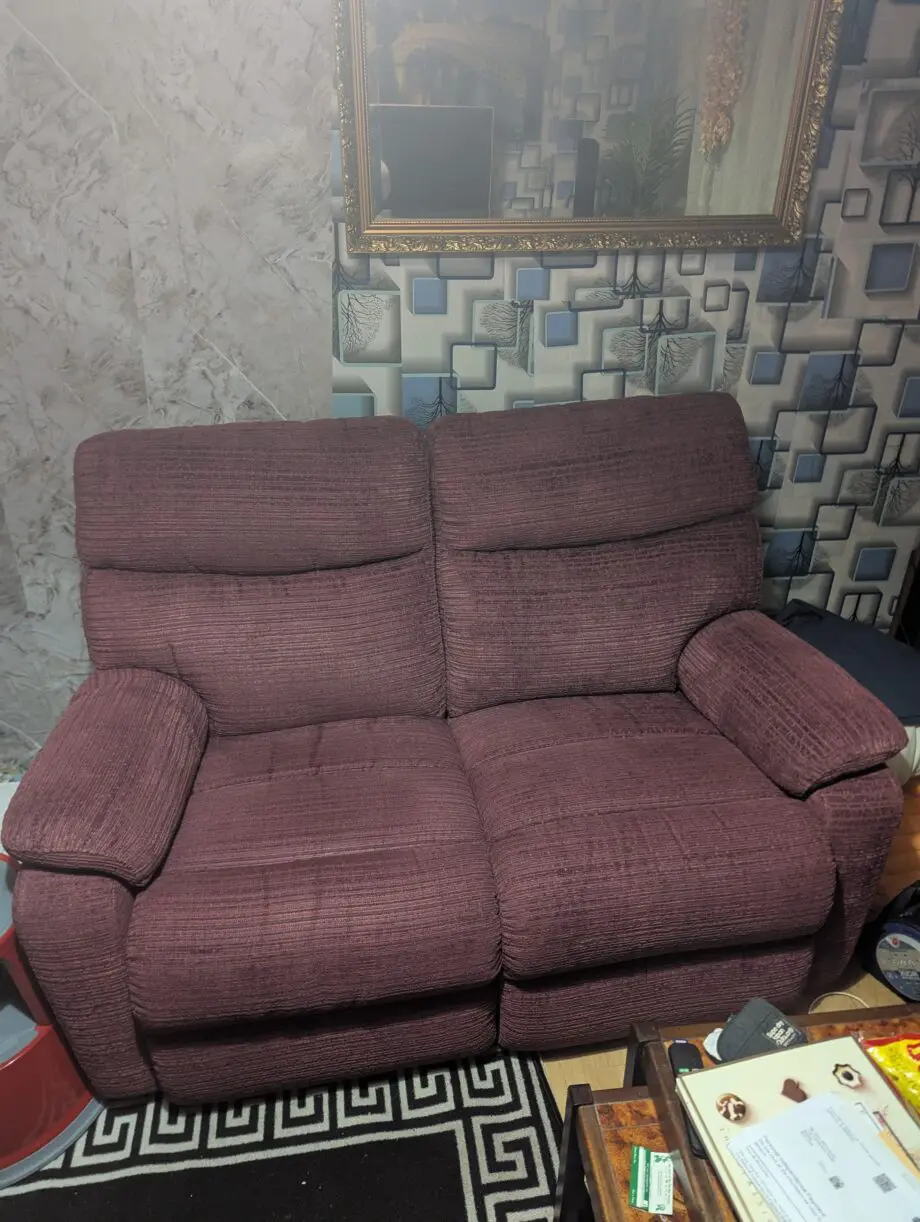 2 seater has two manual recliners and one seater electric recliner